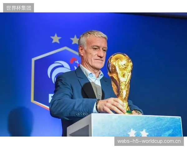 法国队凭借世预赛不败战绩巩固头名，德尚体系强调中场控制力。